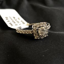 14k White Gold Round Natural Diamond Ring
