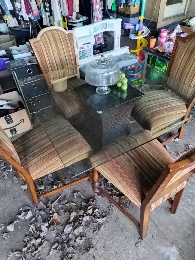 Glass Kitchen Table With All Chairs