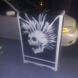 Punk Skull Dresser