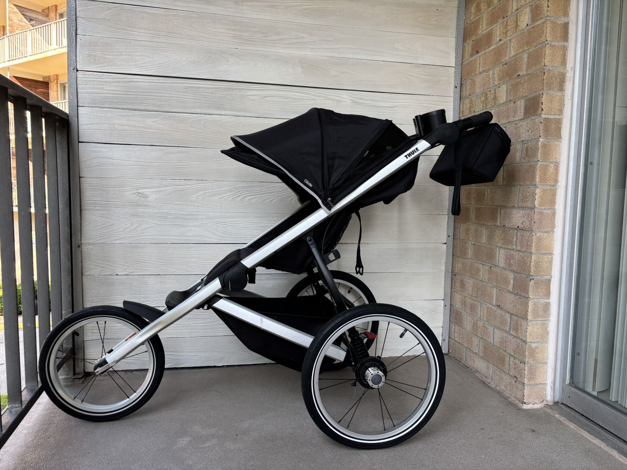 Thule glide 2 stroller