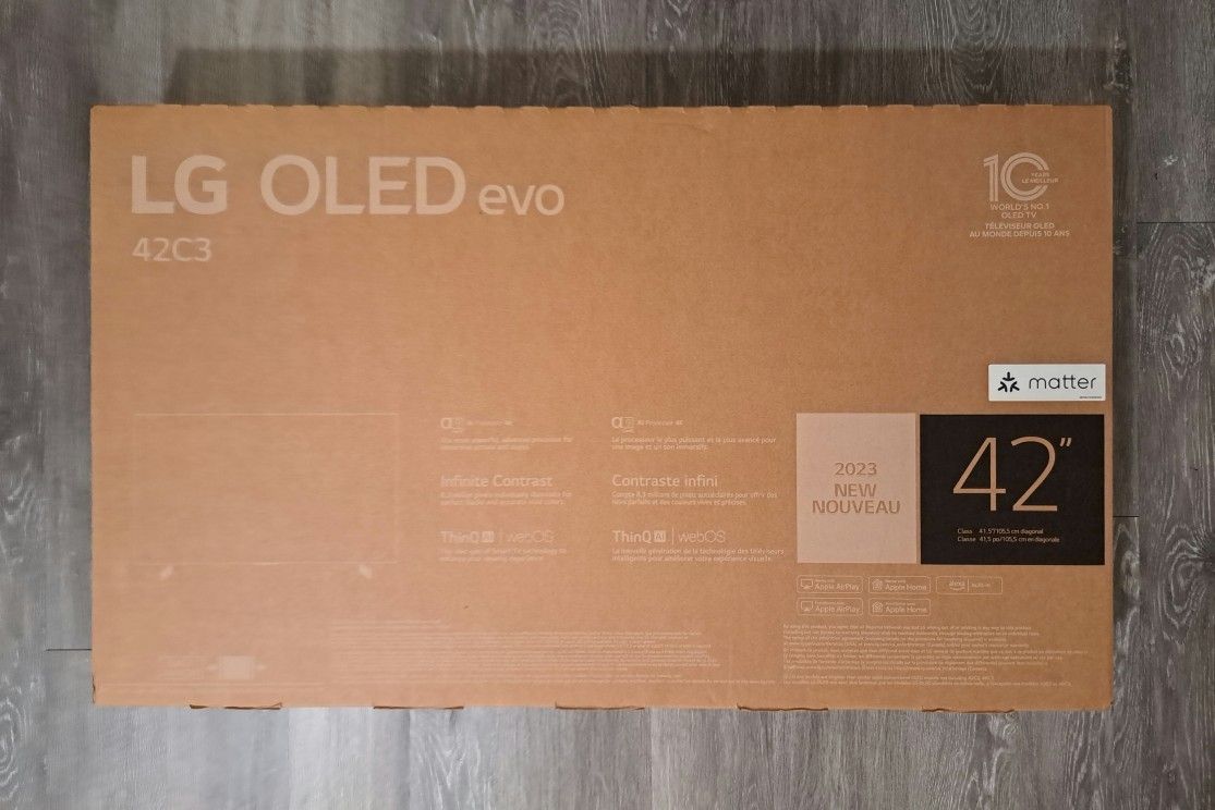 LG 42" C3 TV / Gaming Monitor