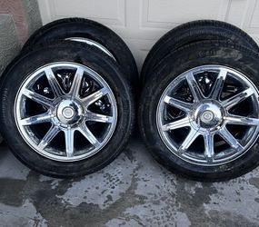 18” OEM Chrysler Stock Wheels - Tire size - 225/60R18 