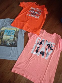 10 T-shirts use only once on not at all