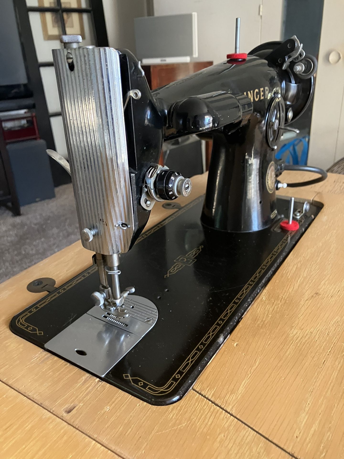 SINGER model 201