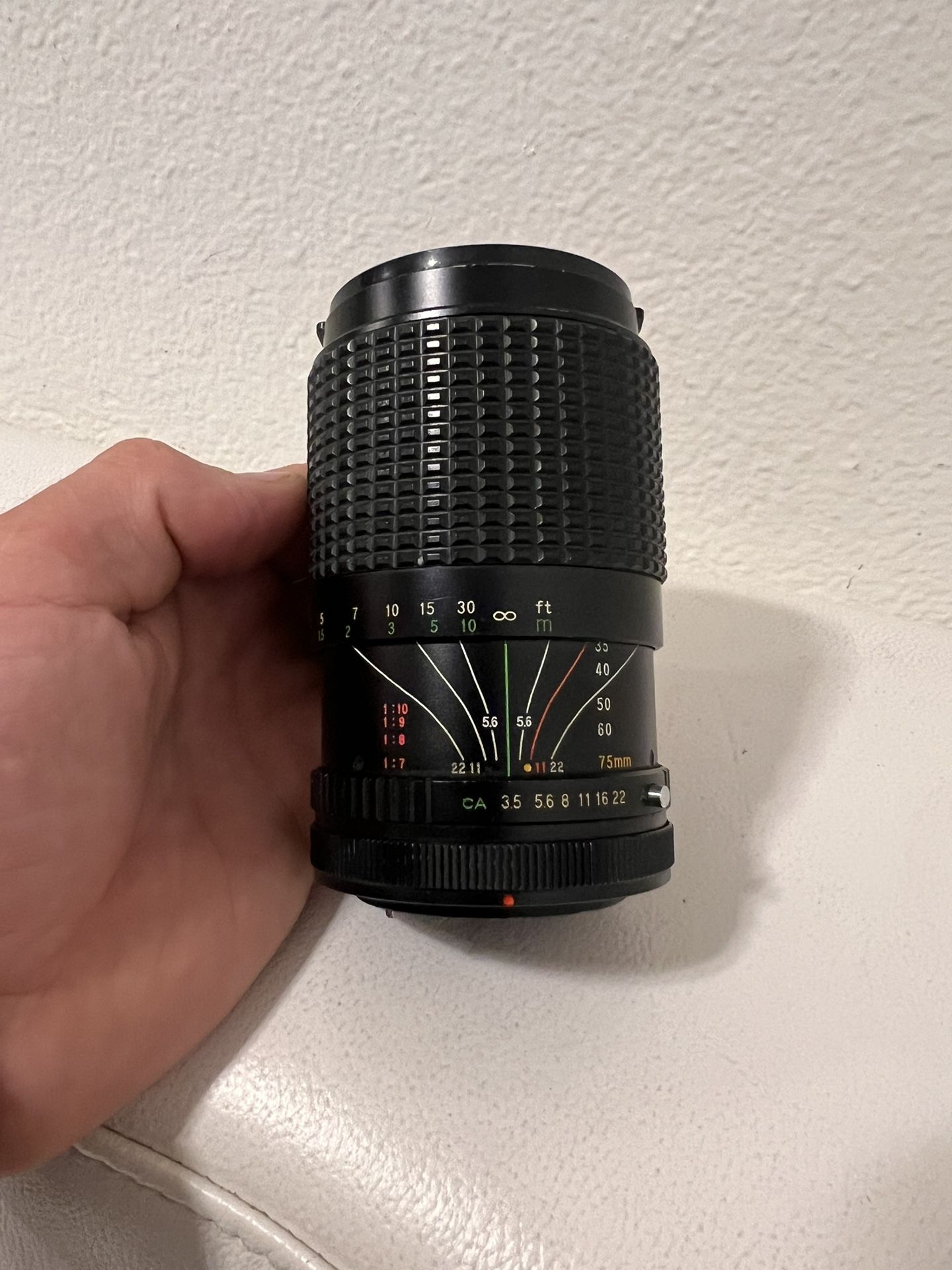 Tou/Five Star MC Auto Zoom f3.5-4.8 35-75mm Macro Lens {55