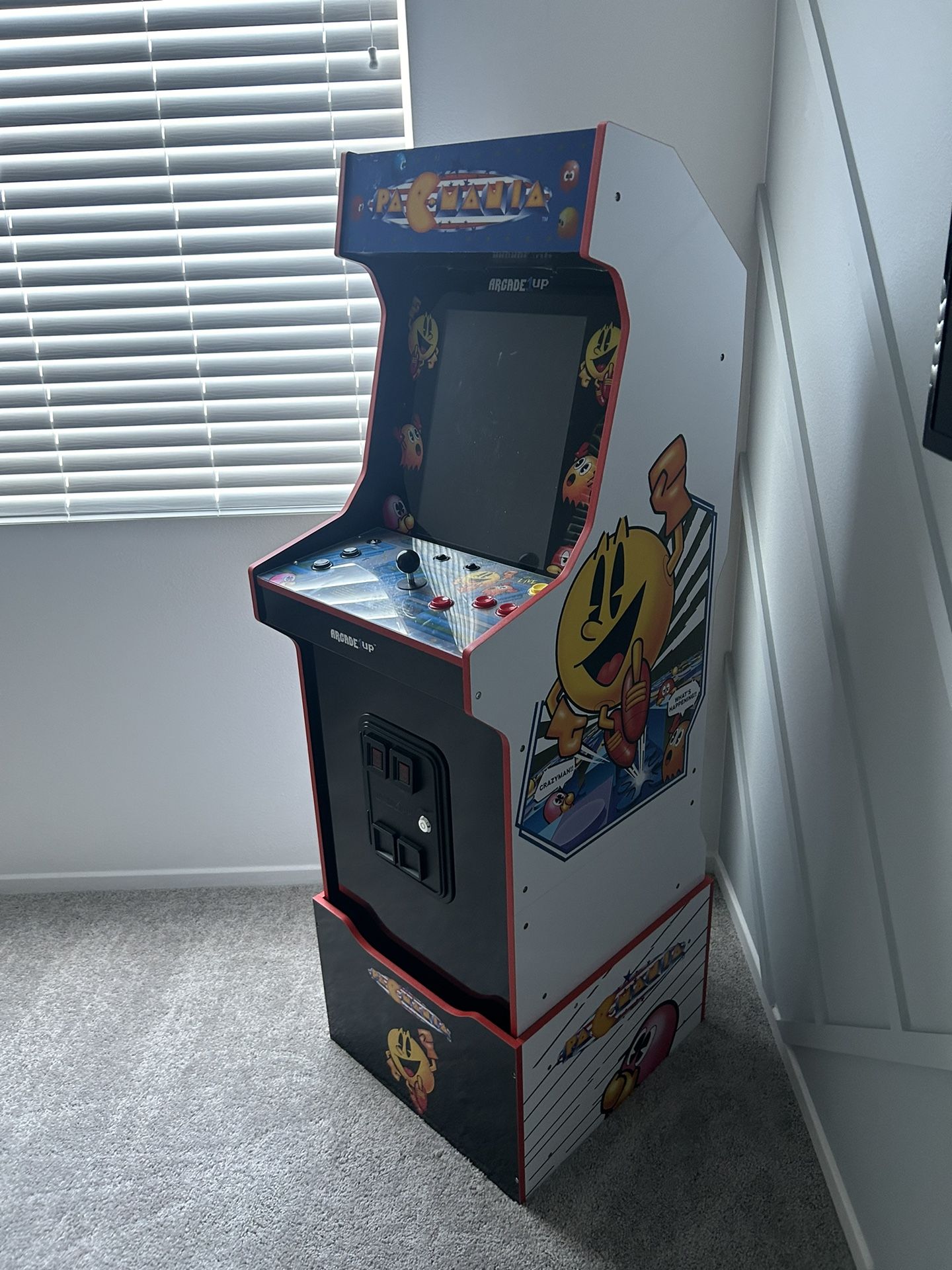 Arcade Pac-Man Game