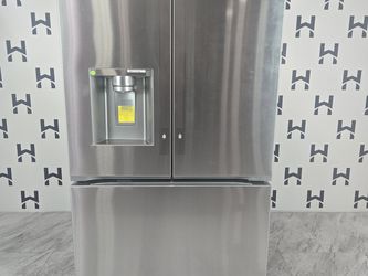 LG 26 cu. ft. Counter-Depth MAX(TM), French Door Refrigerator, with Craft Ice(TM) (LRRXC2606S-D-T143)
