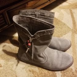 Junior ugg top boots size 5