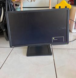 Monitor 24”
