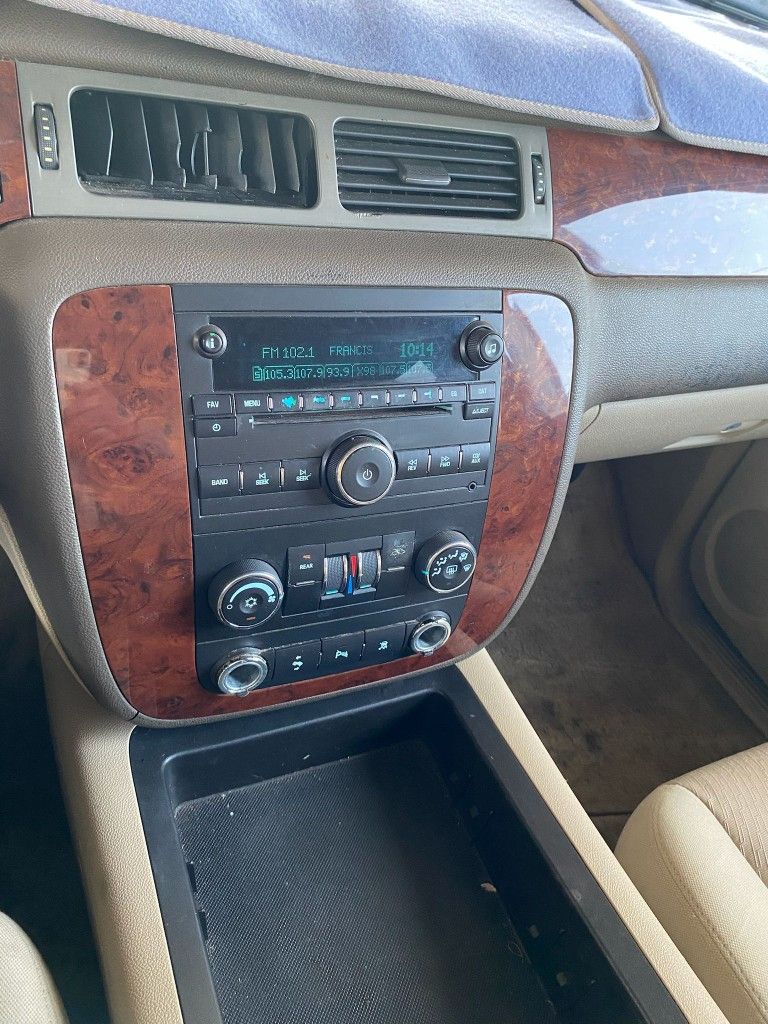 2011 Chevrolet Suburban Express