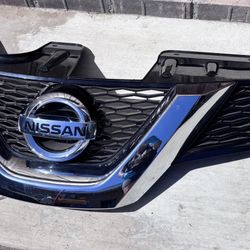2015’ 2016’ 2017’ Nissan Rogue Front Main Grille and Emblem