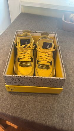 AIR JORDAN 4 RETRO 5Y