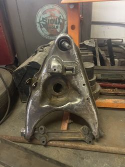 Front Lower Control Arm w/Ball Joint