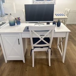 White Computer Desk and Chair