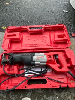 Milwaukee 12 Amp SAWZALL Reciprocating Saw with Case