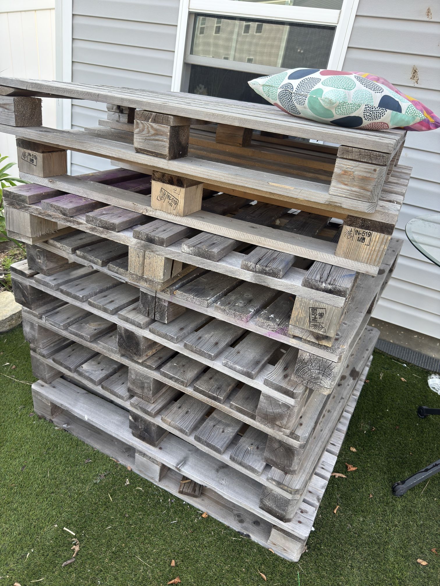 Free Pallets