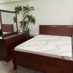 🌟🌟Queen 5 Piece Bedroom Set With FREE MATTRESS 🌟🌟 $799