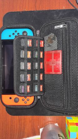 Nintendo Switch + 4 Games