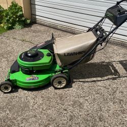 lAWN- BOY gold series with 5 hp two cycle commercial grade engine