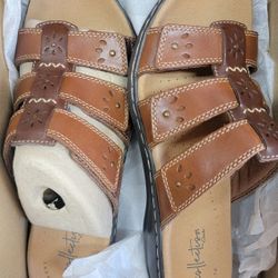 Clarks Sandals Sz 8
