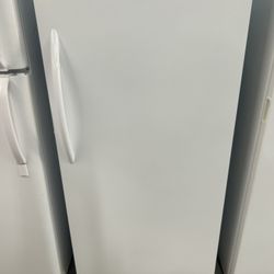 14 Cubic Foot Frost Free Freezer 