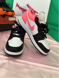 Air Jordan 1 Low GS Kids US 4 Pink/White/Black Leather Sneakers lost box
