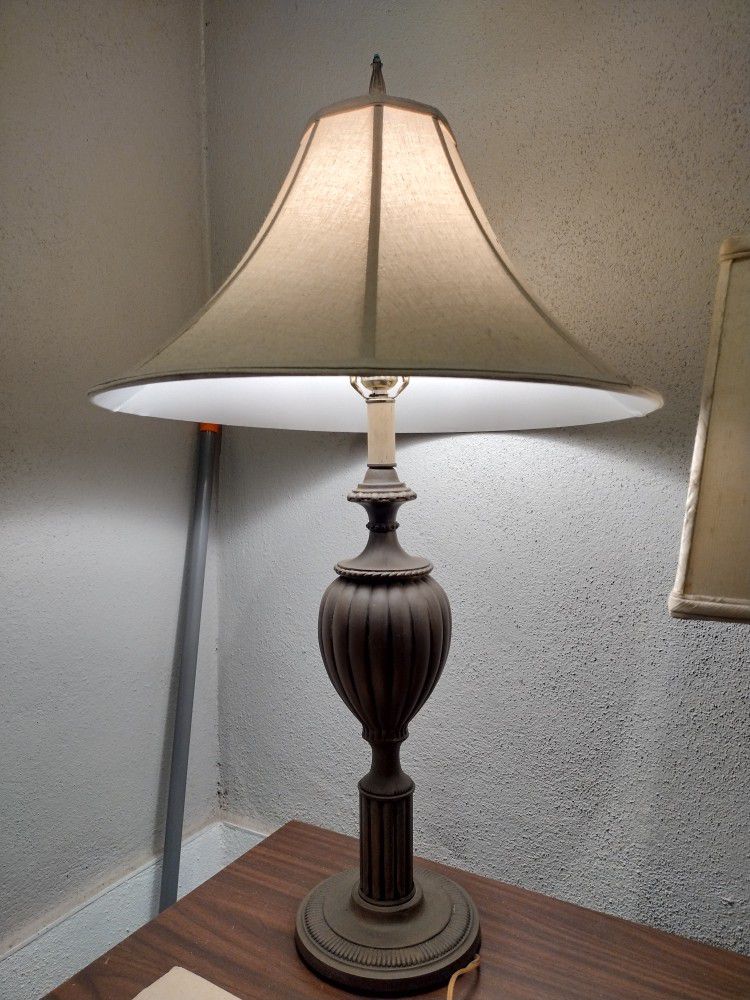 $15 each Safavieh Pottery Barn table lamp desk lamp reading lamp console table sofa table light