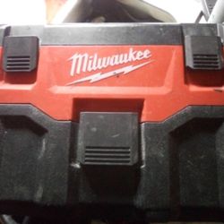 Milwaukee M18 Wet Vac In Great Shape