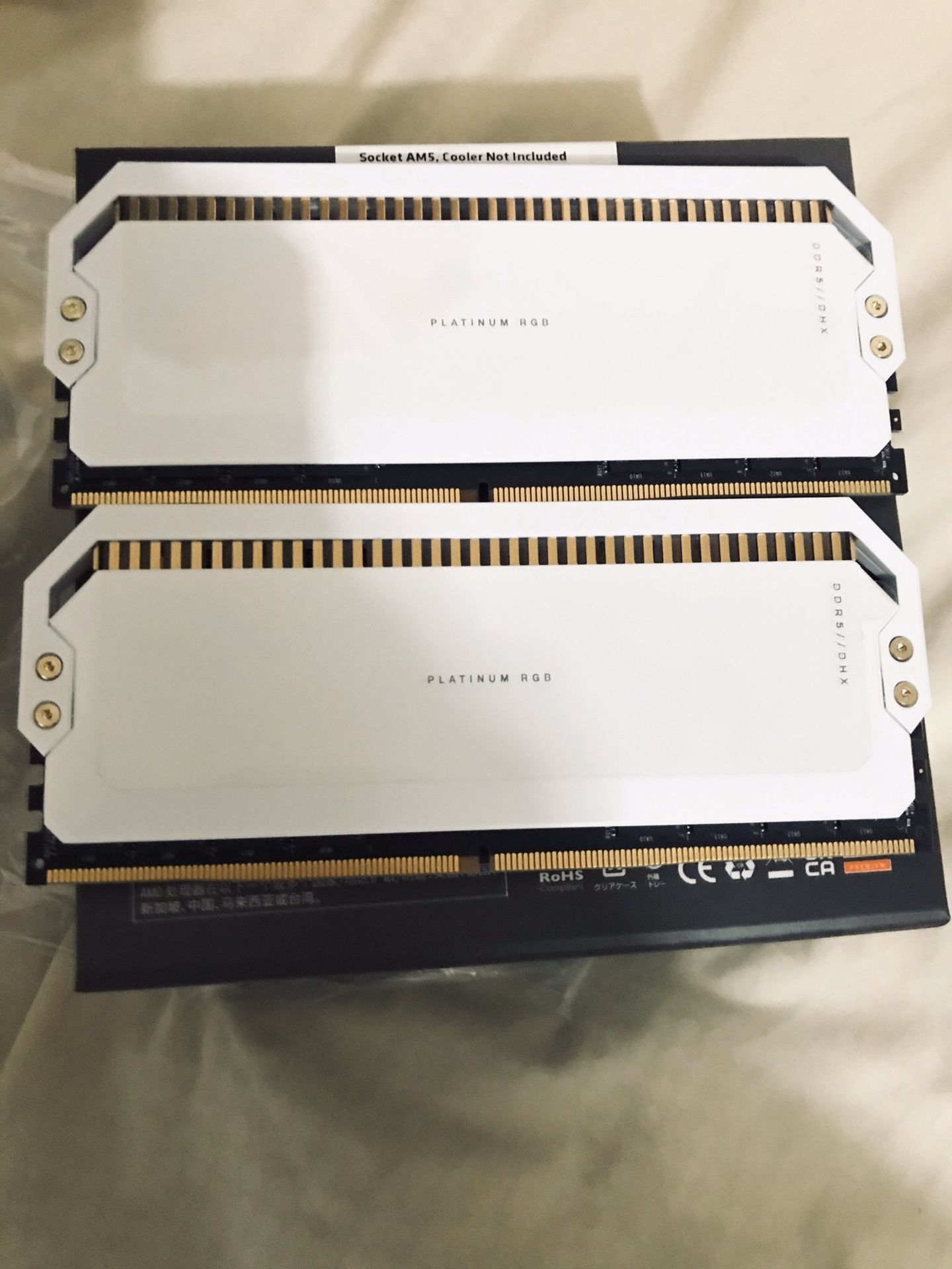 CORSAIR Dominator Platinum RGB 64GB (2x32GB) PC Memory RAM DDR5 5200 288-Pin Brand New Unused | Without Packaging | Pickup location: 1506 Cortelyou