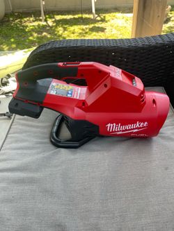 Milwaukee M18 FUEL Dual Battery 145 MPH 600 CFM 18V Lithium-Ion Brushless Cordless Handheld Blower (Tool-Only)