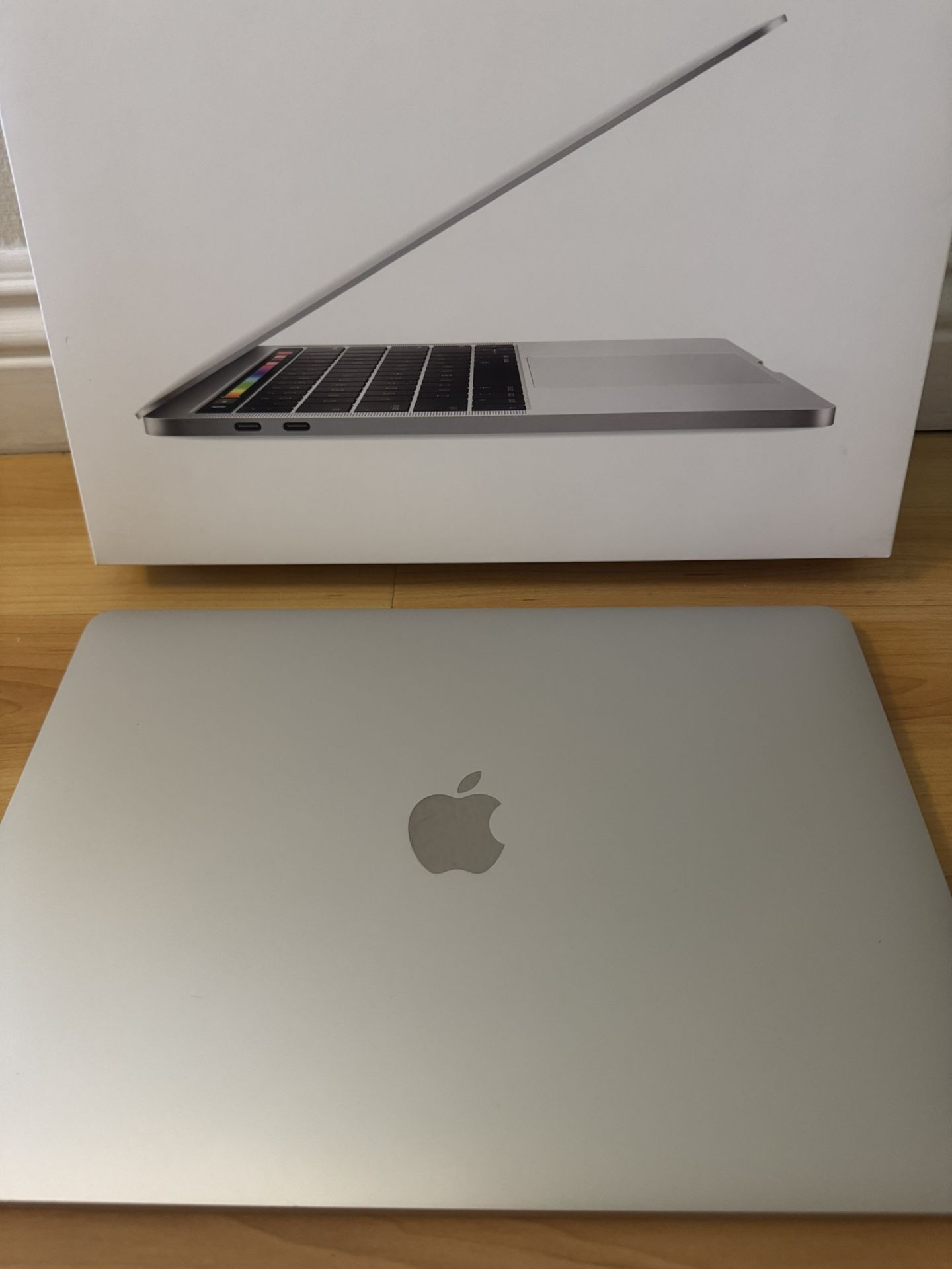 2019 MacBook Pro 13-inch Silver 1TB