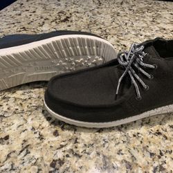 Men’s Hey Dude Brand  Boots Low Cut, Size 12, Dark Green, Sock Sleeve In Rear For Comfortable Fit Of Various Size Feet, Wayne Model