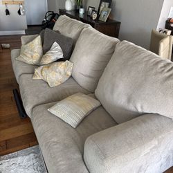 FREE COUCH