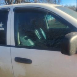 05 Dodge Ram 2500 5.7 Hemi