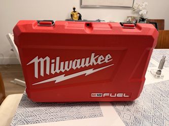 Milwaukee Box Drill