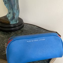 Marc Jacobs Blue/  Red Cosmetic Toiletry MAKEUP Case Bag Pouch Holds Brushe