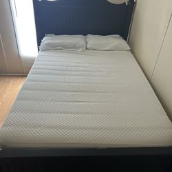 Full Size Bed 