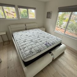 BRAND NEW PILLOW TOP MATTRESSES ✅ COLCHONES NUEVOS PILLOW TOP 💯‼️   QUEEN SIZE $150 ❌ $210 With Box Spring   FULL SIZE $140 ❌ $200 With Box Spring💥 