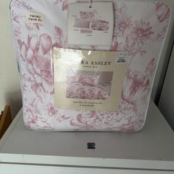 Laura Ashley 5 Piece Comforter Set