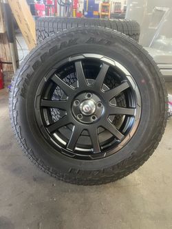 17-inch Sparco wheels with Falken Wildpeak A/T all-terrain tires