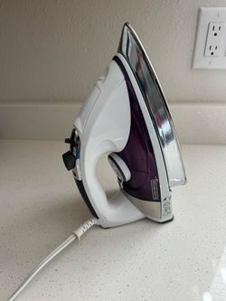 Black+Decker Steam Iron