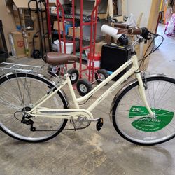 Schwinn Gateway hybrid bike.

$225 FIRM
