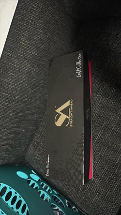 Straight Ahead Bionic Pro Ceramic Gold Collection Flat Iron