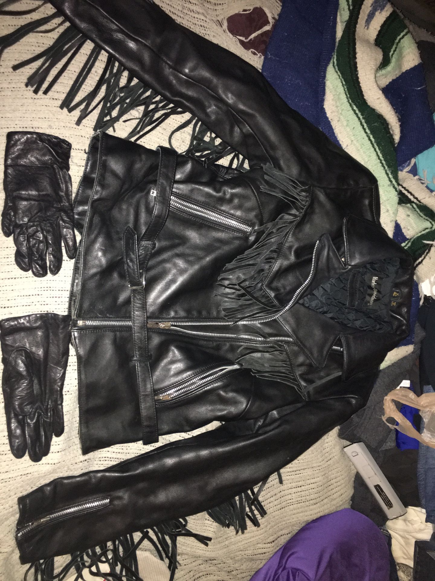 New heavy leather motorcycle jacket and gloves women’s medium only $150 firm