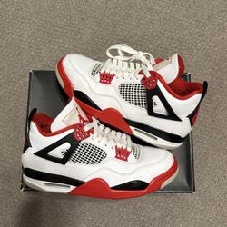 Jordan 4 “Fire Red 2020” Size 8