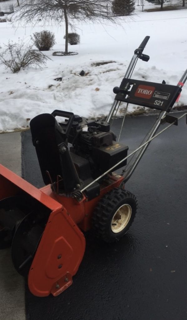 Toro 521 Snow Blower electric start runs good for Sale in Cromwell, CT