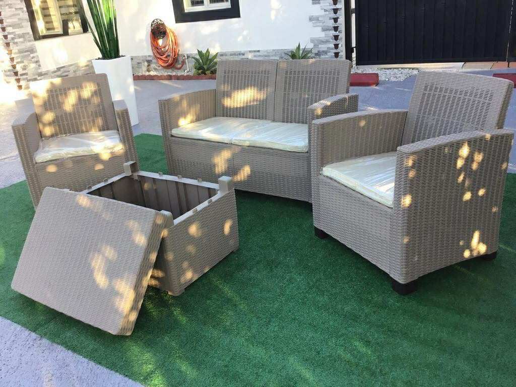 OUTDOOR PATIO FURNITURE SET