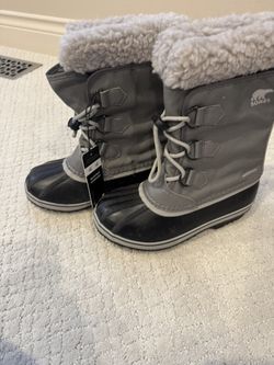 Sorrel Boots - Size 4