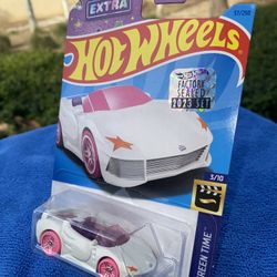 Mattel Hot Wheels Barbie Extra 2023 Factory Sealed