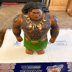 Hasbro  Disney Action Collectors Doll of Maui 